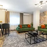 Baymari Life Hotel